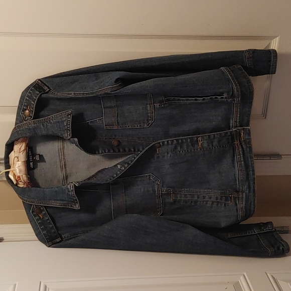 Ladies plus size Joe Fresh jean jacket - Picture 2 of 5